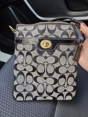 Vintage Signature Swingpack